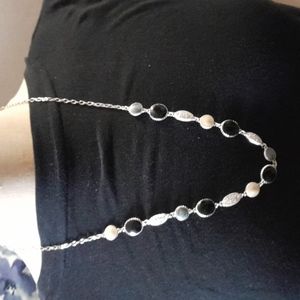 Necklace beautiful colors.